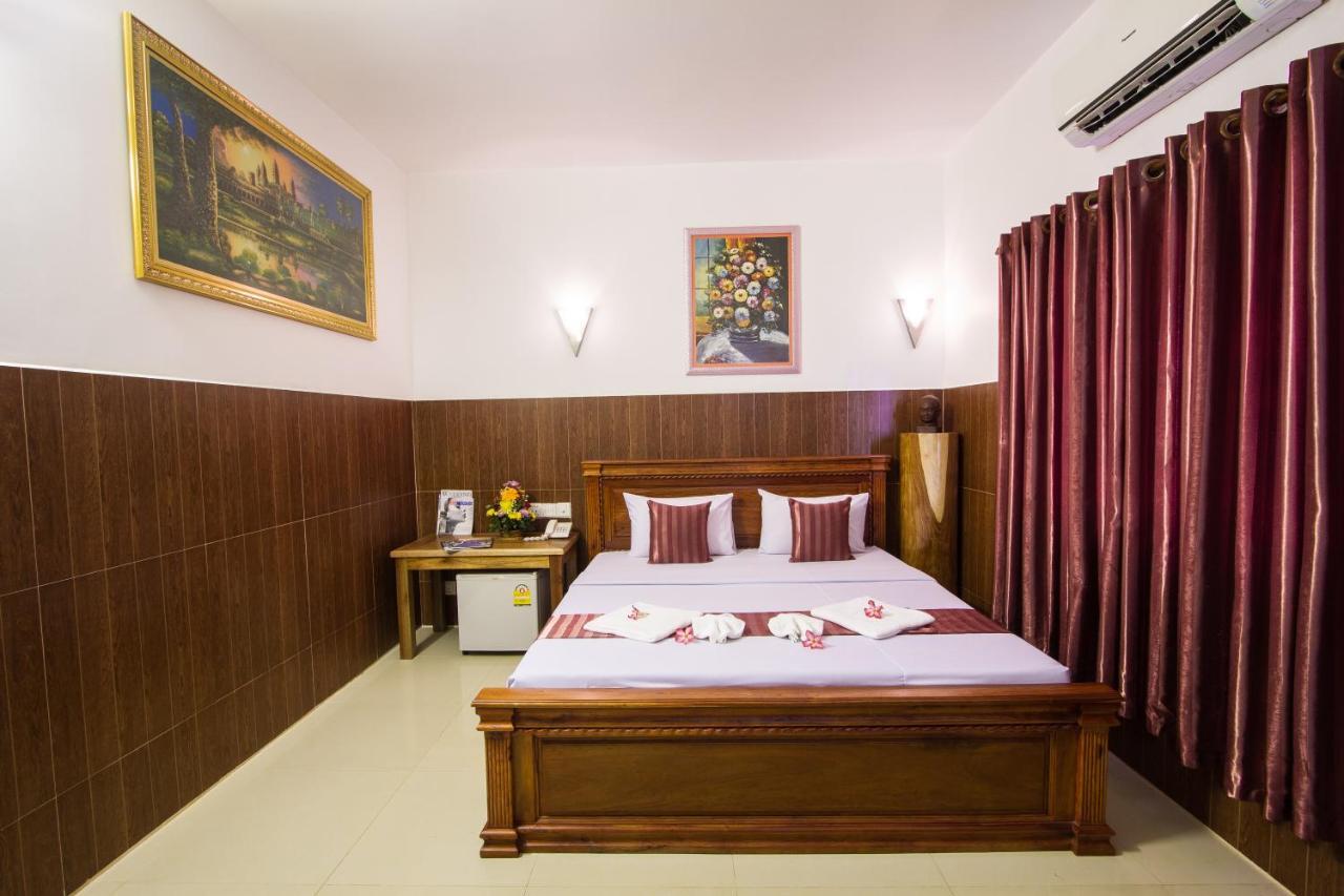 Botoum Hotel Sisophon Esterno foto
