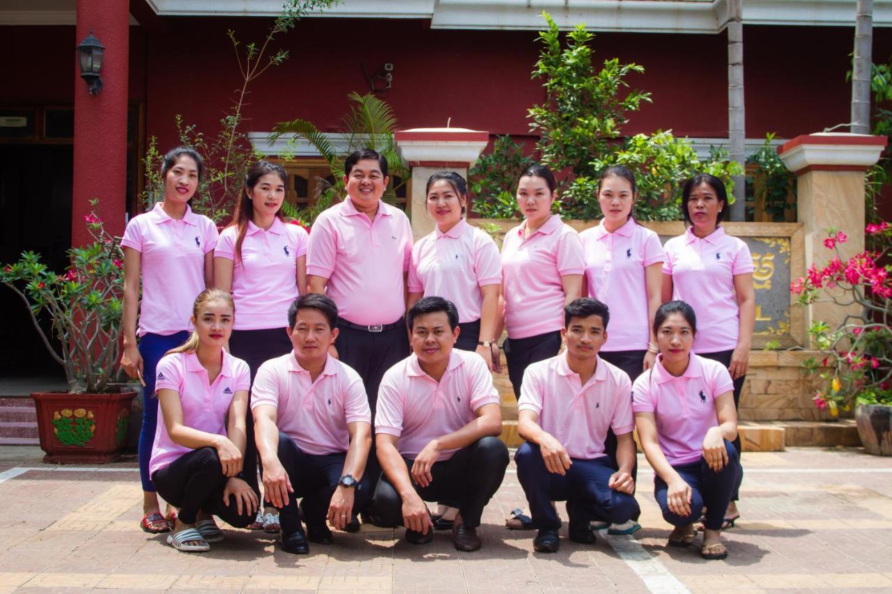 Botoum Hotel Sisophon Esterno foto