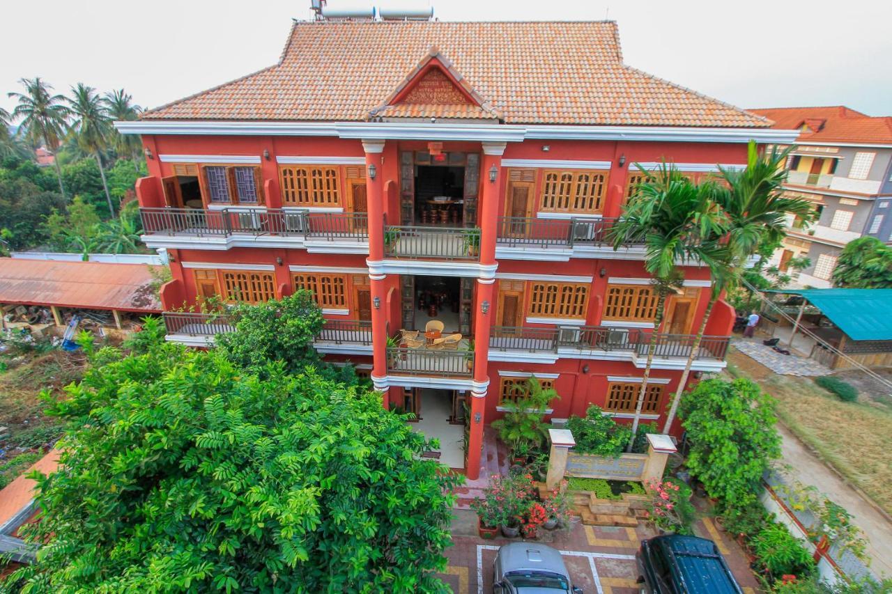 Botoum Hotel Sisophon Esterno foto