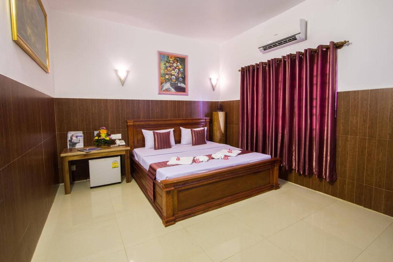 Botoum Hotel Sisophon Esterno foto