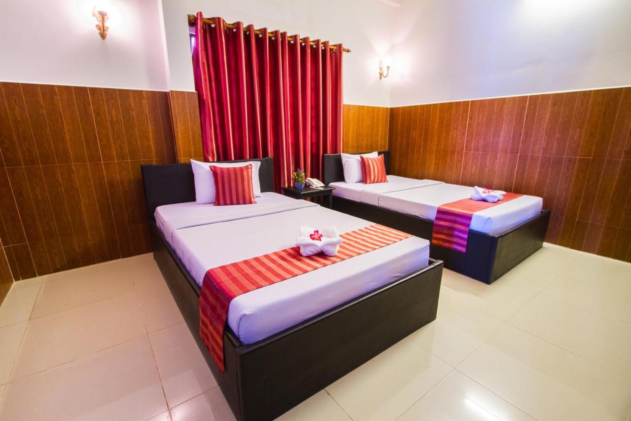 Botoum Hotel Sisophon Esterno foto