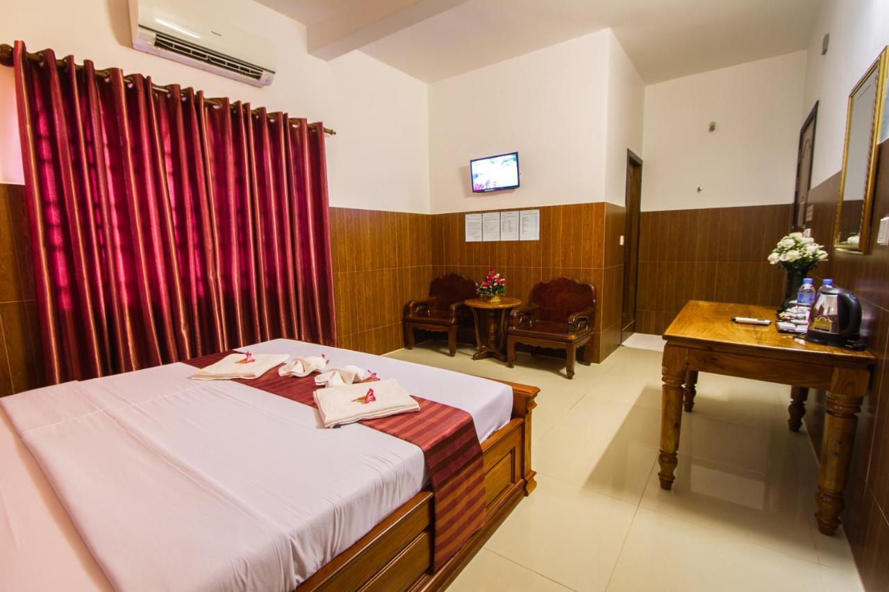 Botoum Hotel Sisophon Esterno foto