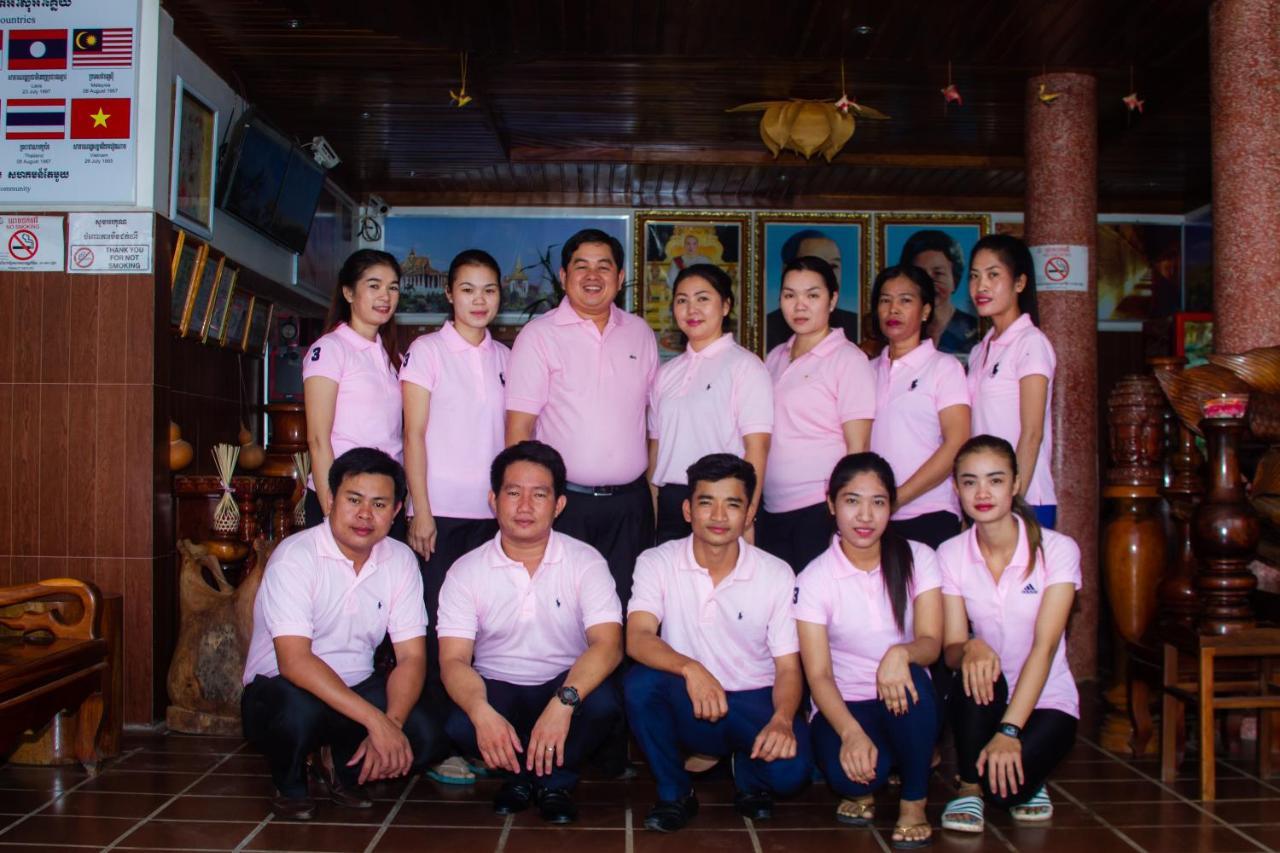 Botoum Hotel Sisophon Esterno foto