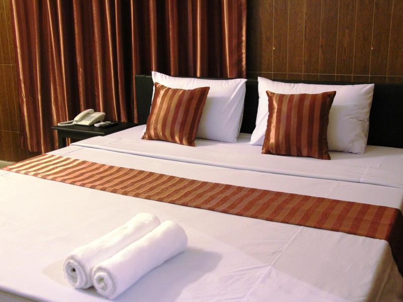 Botoum Hotel Sisophon Esterno foto