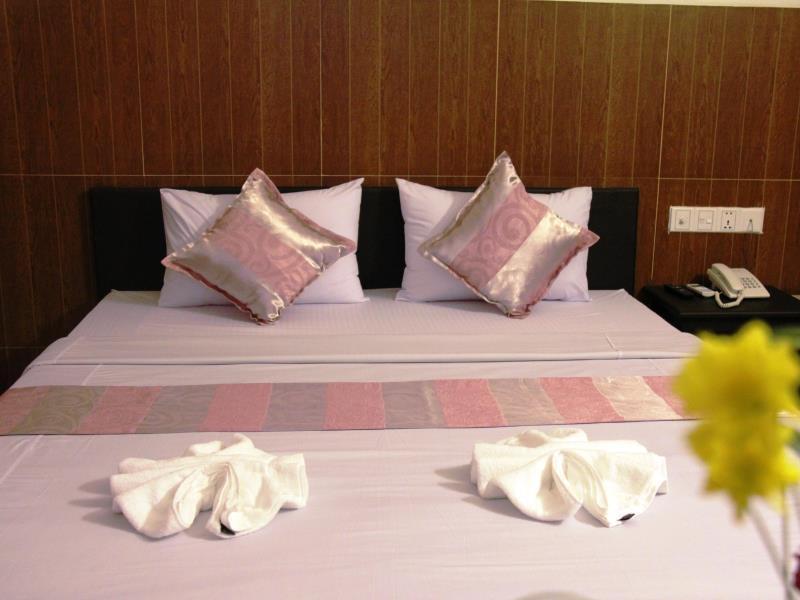 Botoum Hotel Sisophon Esterno foto